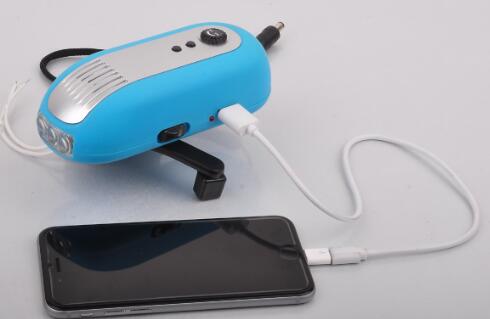 DYNAMO LED TORCH WITH MOBILE PHONE CHARGER(图1) DYNAMO LED TORCH WITH MOBILE PHONE CHARGER(图1)